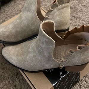 Journee Collection - Lennie Bootie